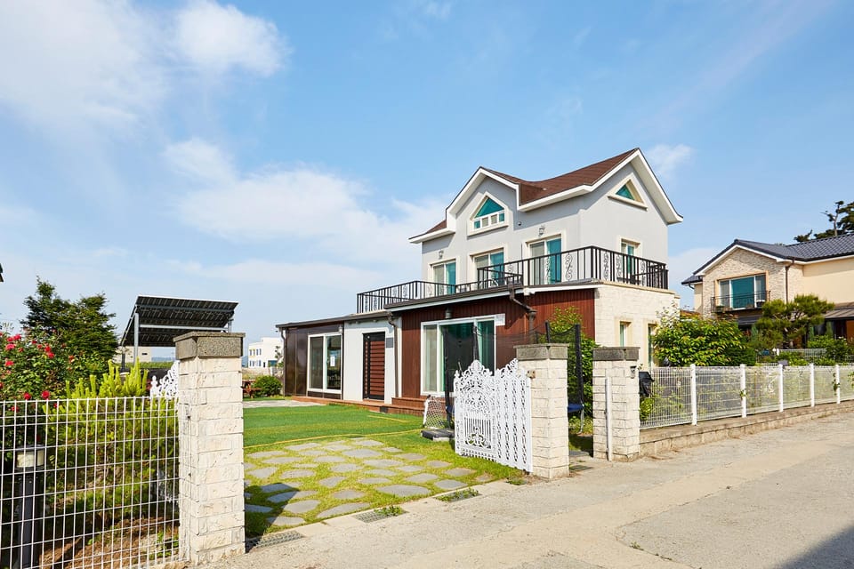 Daebudo Lambada Private Pension Hotel in Gyeonggi-do