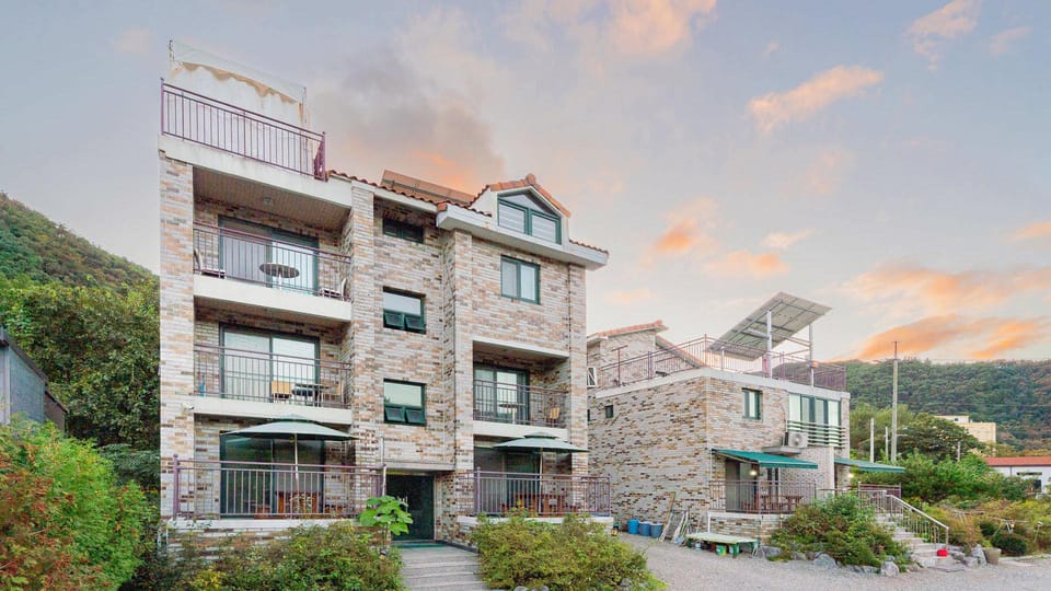 Gapyeong Azeroth Group Pension Hotel in Gyeonggi-do