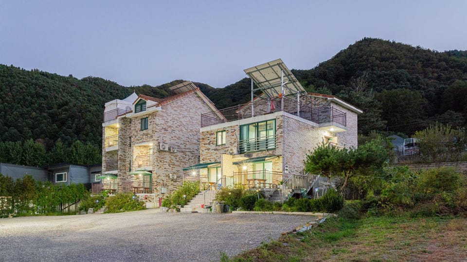 Gapyeong Azeroth Group Pension Hotel in Gyeonggi-do