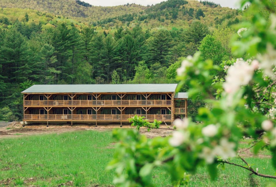 Halfway House Motel Motel in Adirondack Mountains