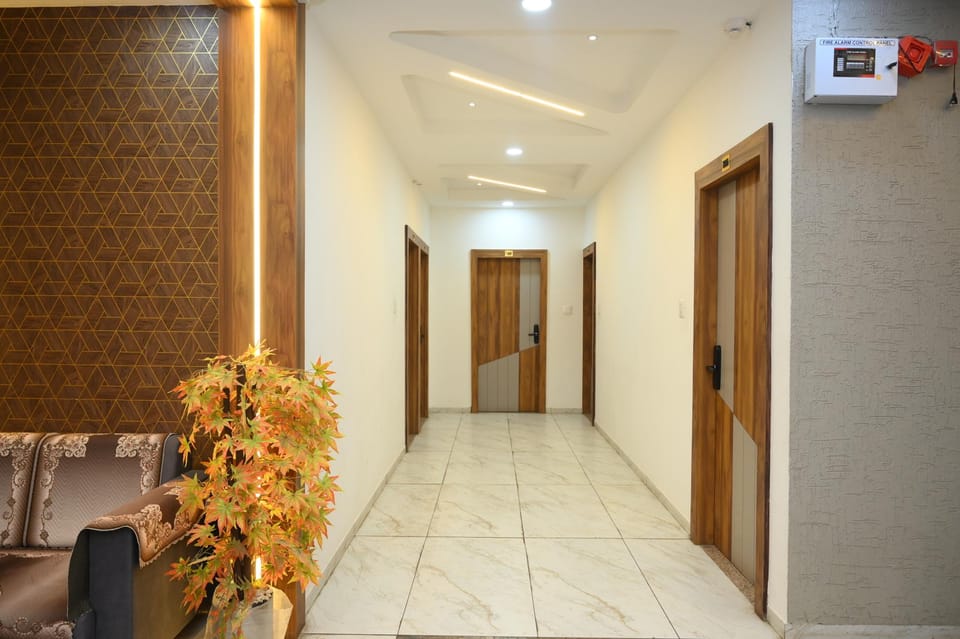 DWARKADHISH GUEST HOUSE THARAD Hotel in Gujarat