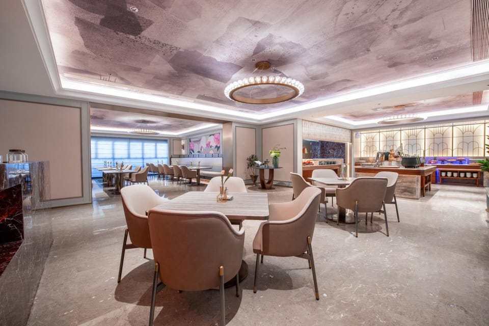 Mercure Chongqing Times Paradise Walk Hotel in China
