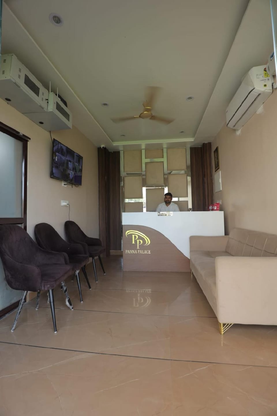Panna Palace Hotel in Uttar Pradesh