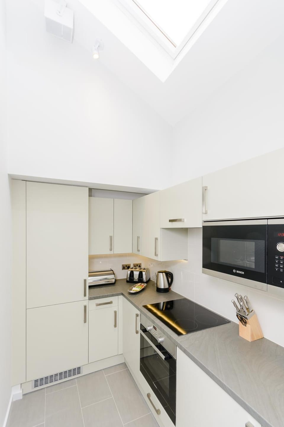Ibis House by Viridian Apartments Hotel in Richmond