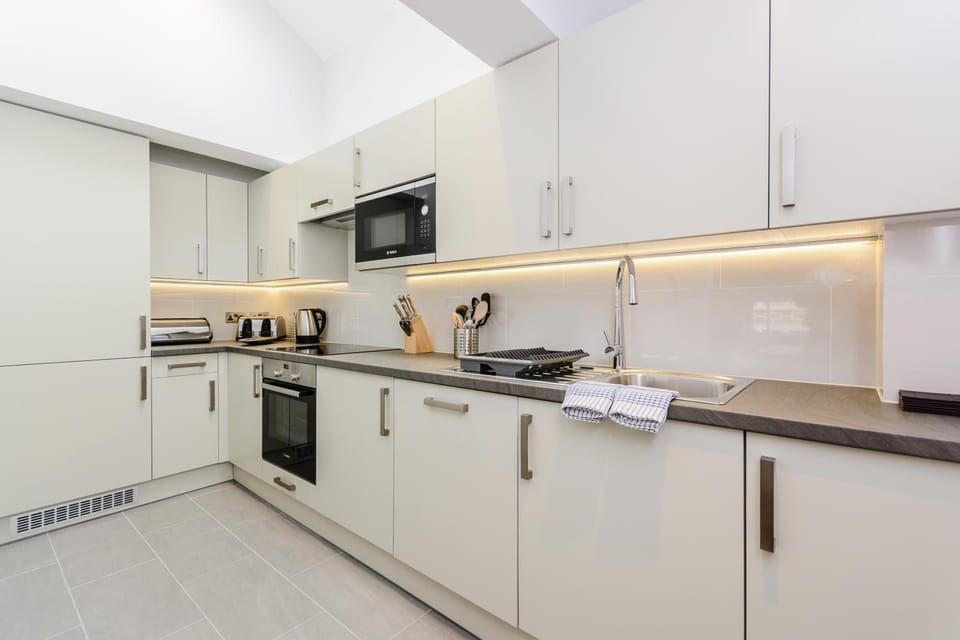 Ibis House by Viridian Apartments Hotel in Richmond