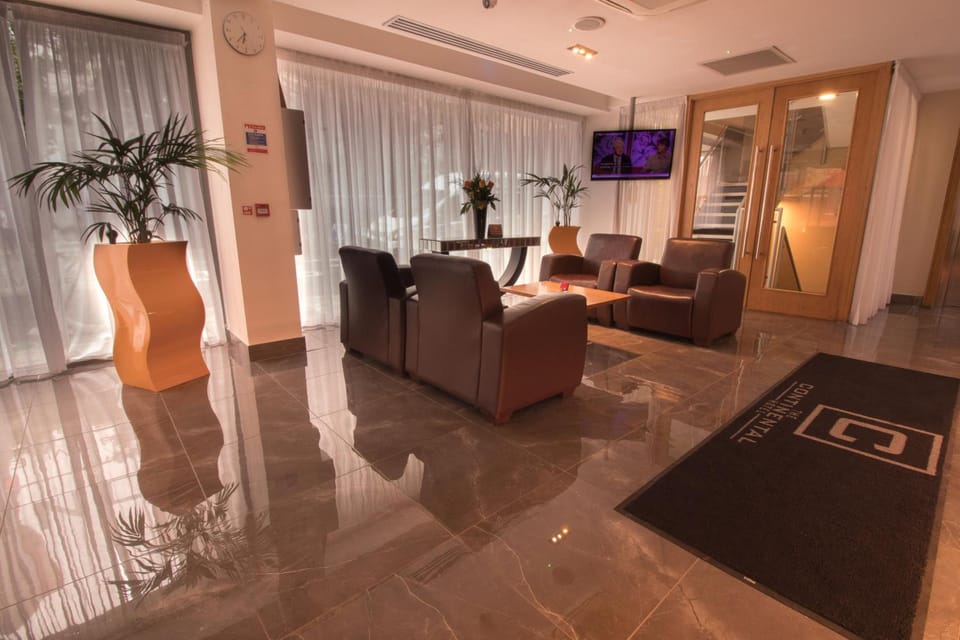 Continental Hotel Heathrow Hotel in Isleworth