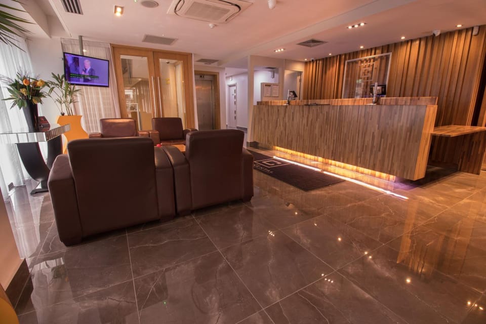 Continental Hotel Heathrow Hotel in Isleworth