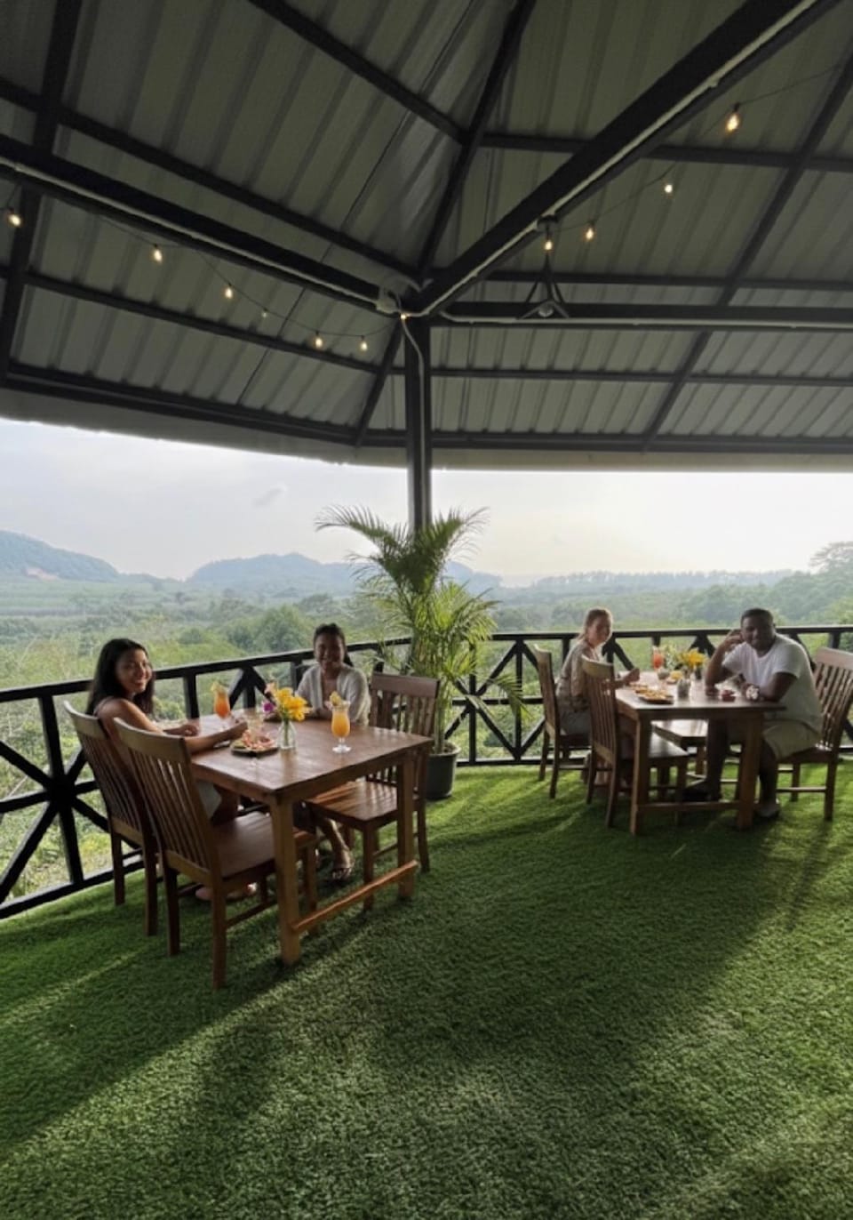Sunrayhill  Resort in Ko Phayam