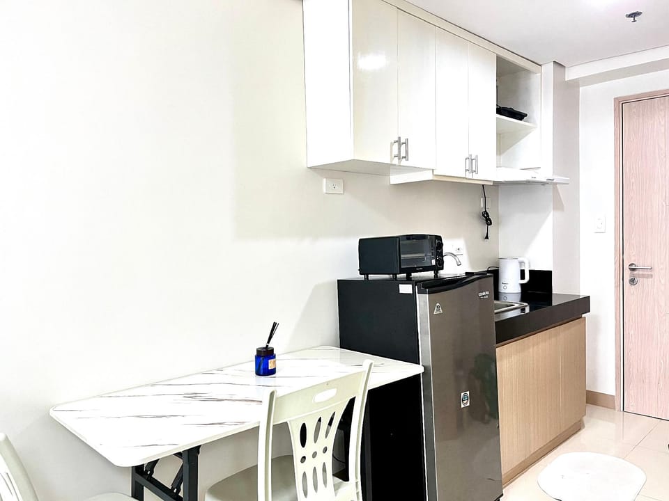 Iloilo Staycation Condo Hotel in Iloilo City