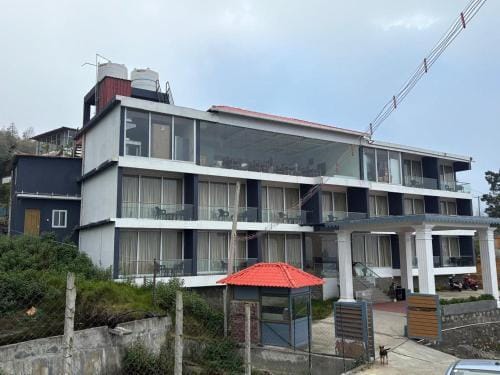 Luxe Vista Resort Kodai Hotel in Kodaikanal