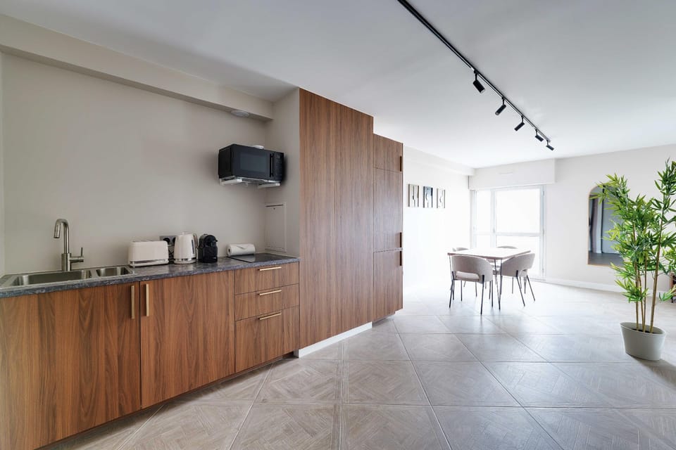 Spacious Apartment 1BR/2P - Nation Hotel in Paris