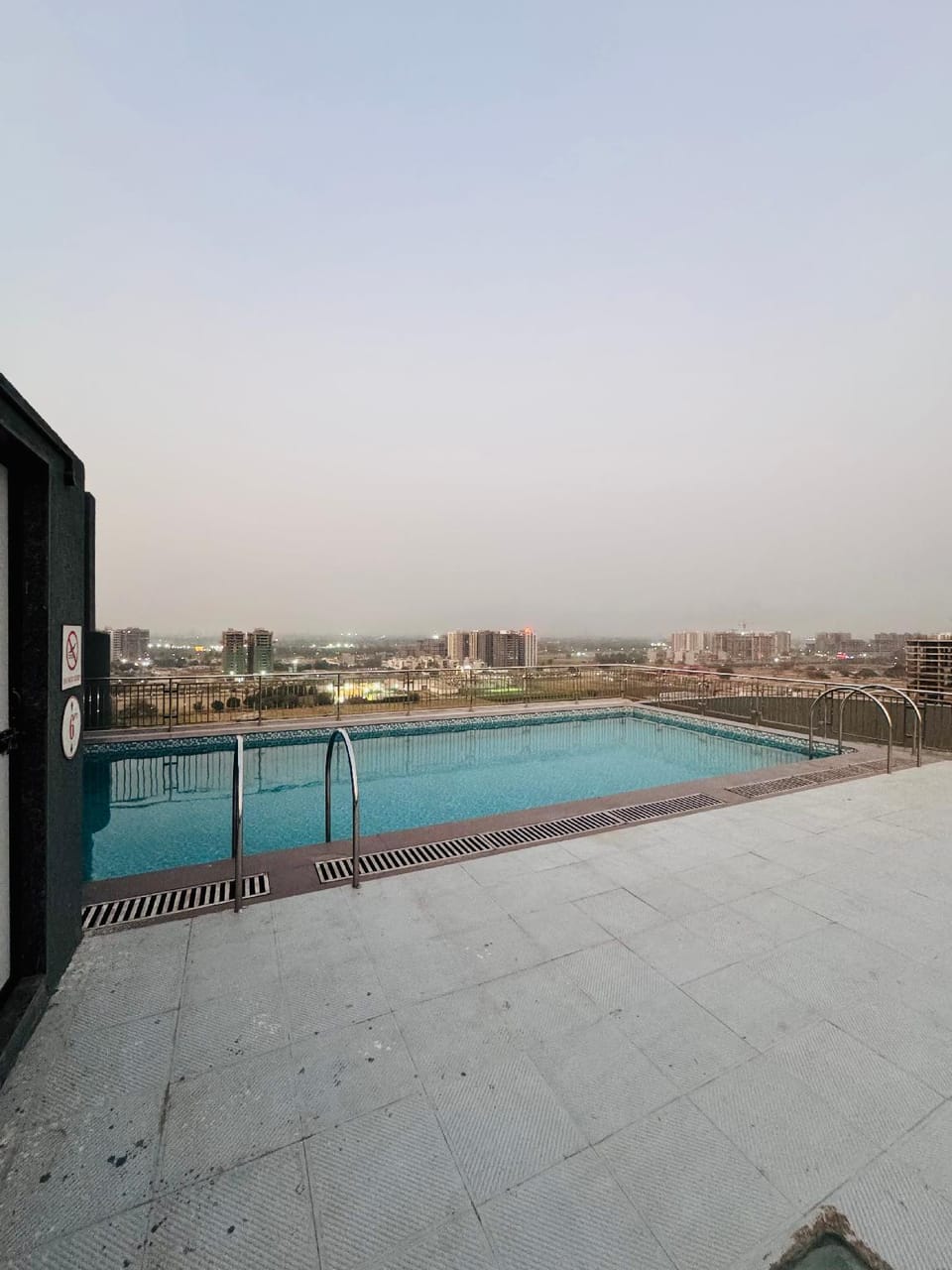Hotel Presidency Surat Bed and Breakfast in Gujarat
