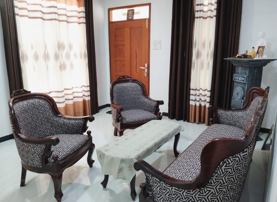 Shared lounge/TV area