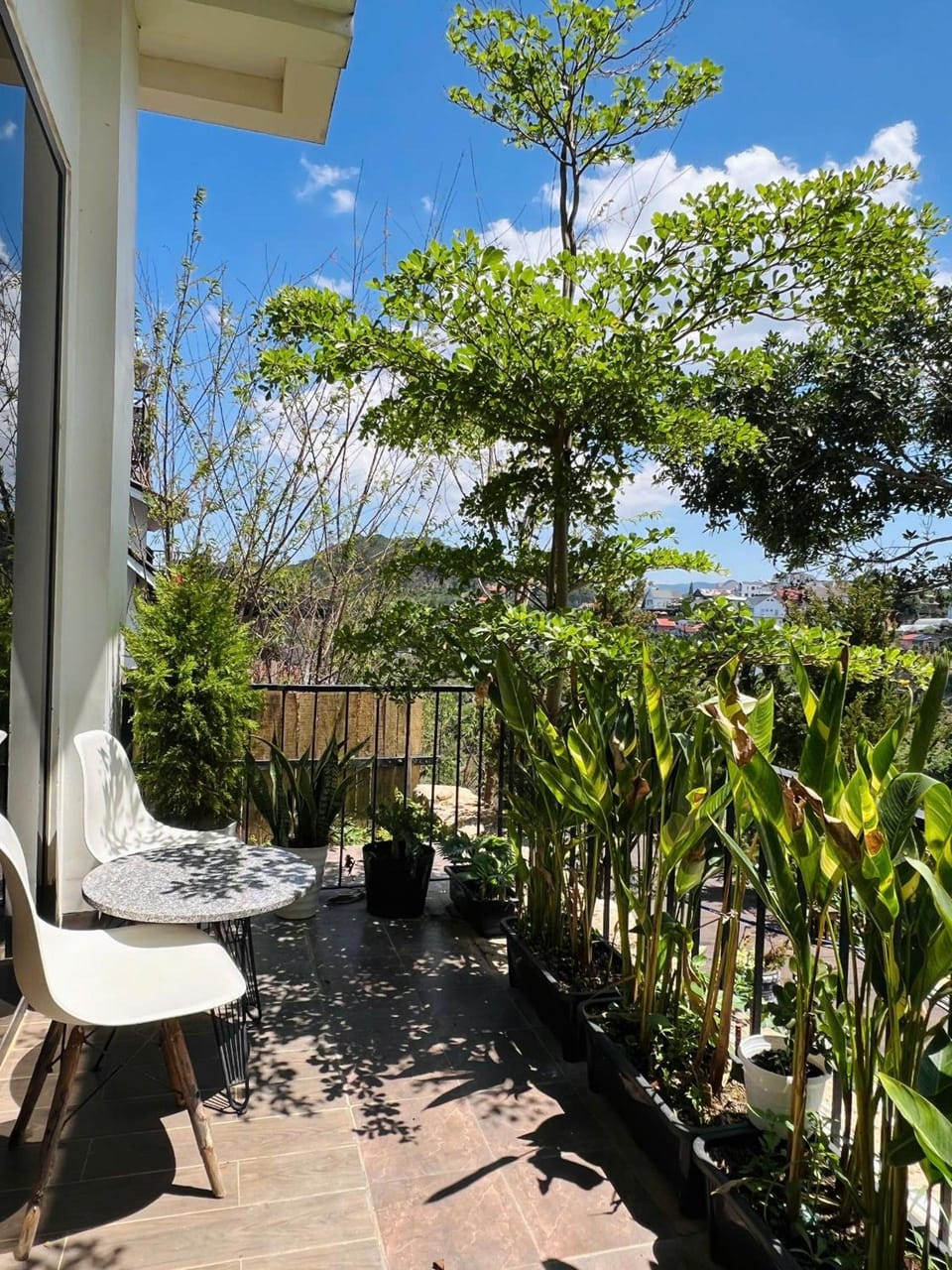 Nang's Villa & Coffee Hotel in Dalat