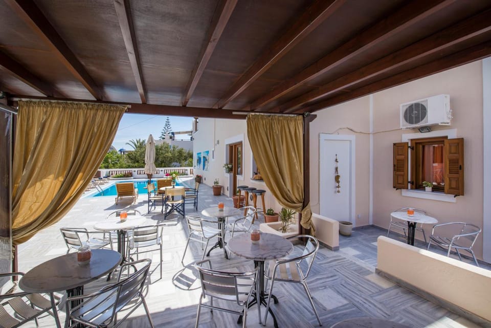 Villa Voula Apartment hotel in Perissa