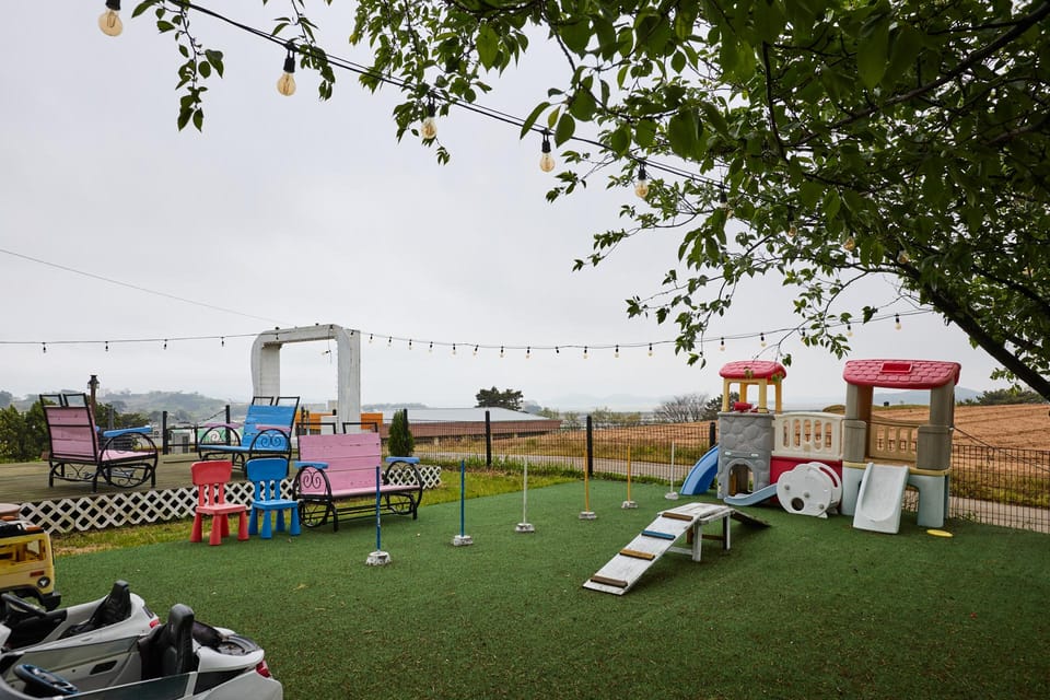 Taean Trak Pension Hotel in South Korea