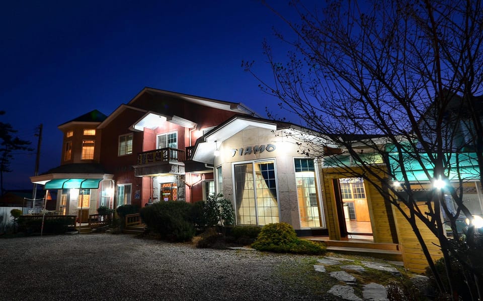 Taean ttiamo Pension Hotel in South Korea