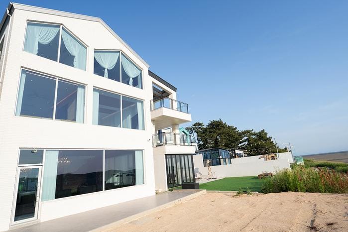Ansan The Nol pool Villa Hotel in Gyeonggi-do
