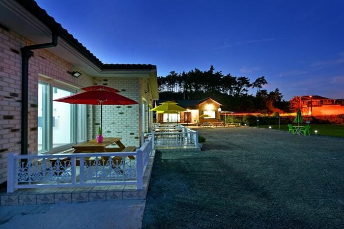 Taean Mongsanpo Solmorae Pension Hotel in South Korea