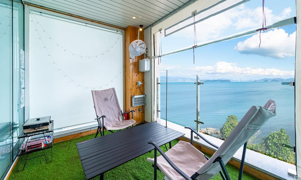 Geoje Discovery Pool Villa Hotel in South Korea
