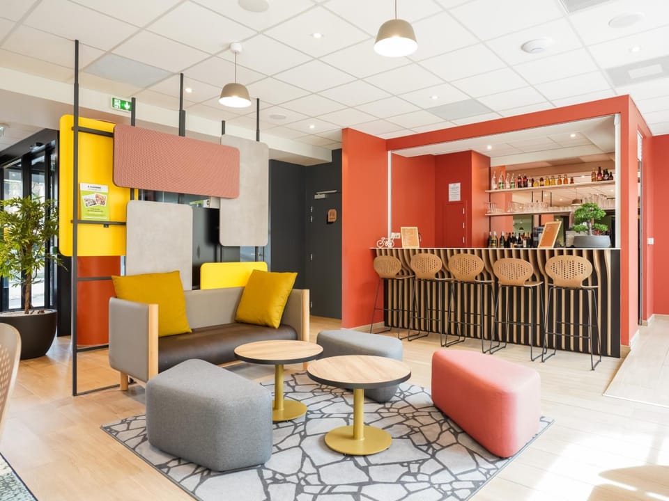 B&B HOTEL Paris Porte d'Orléans 3 étoiles Hotel in Montrouge