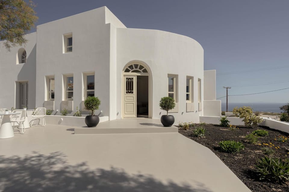 Filomare Oia Suites Hotel in Oia