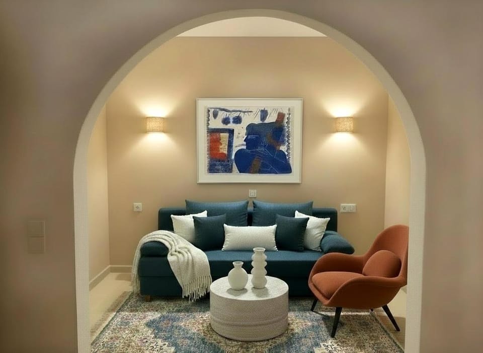 White Pearl Laokasti Suites Hotel in Oia