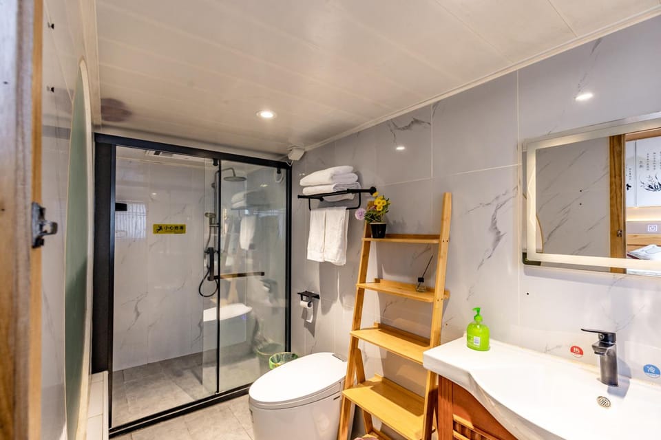 Jinggu Sihe Beiluoguxiang Guesthouse Inn in Beijing