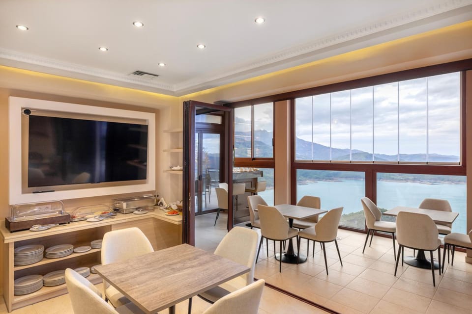 Lake Kremasta Hotel Hotel in Peloponnese, Western Greece and the Ionian