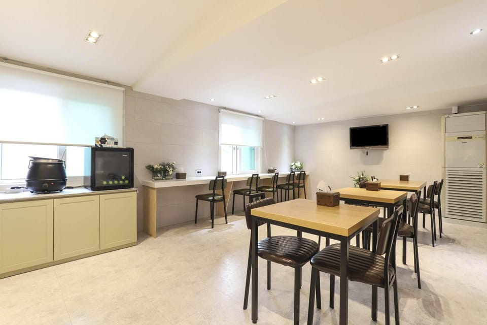 Daegu Dongchon Amusement Park Gallery Hotel  Motel in Daegu