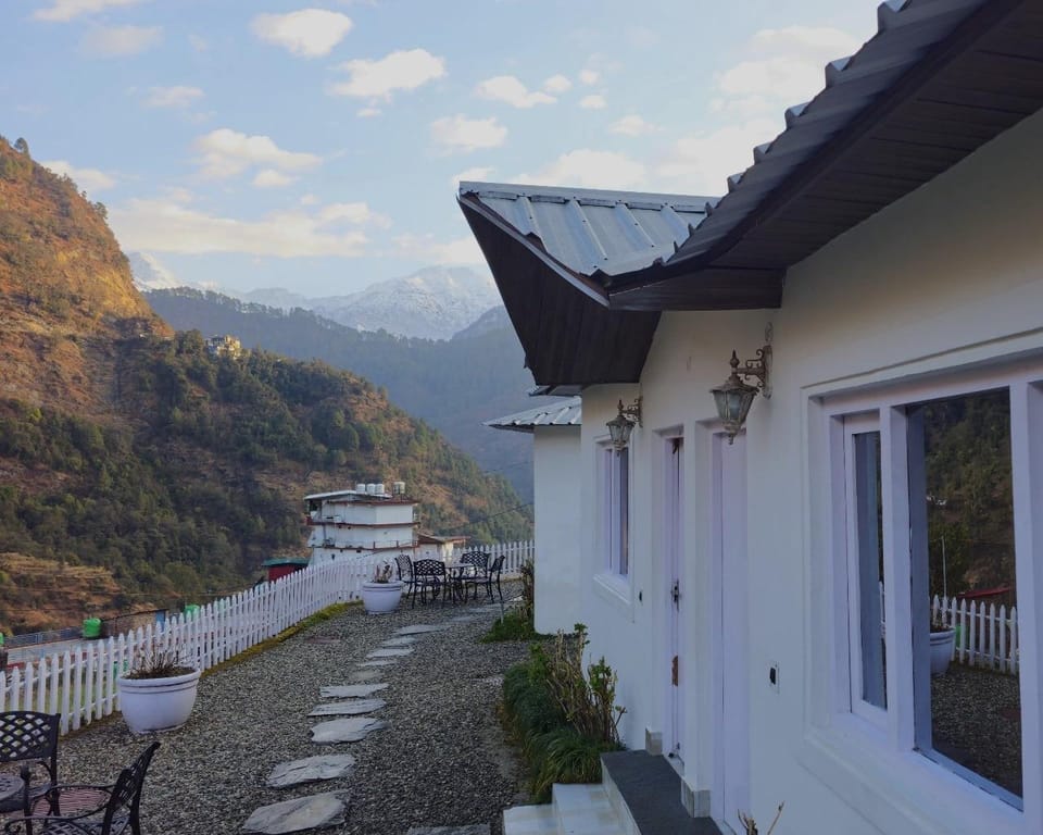 Villa Aadhya Semkwerala Hotel in Uttarakhand