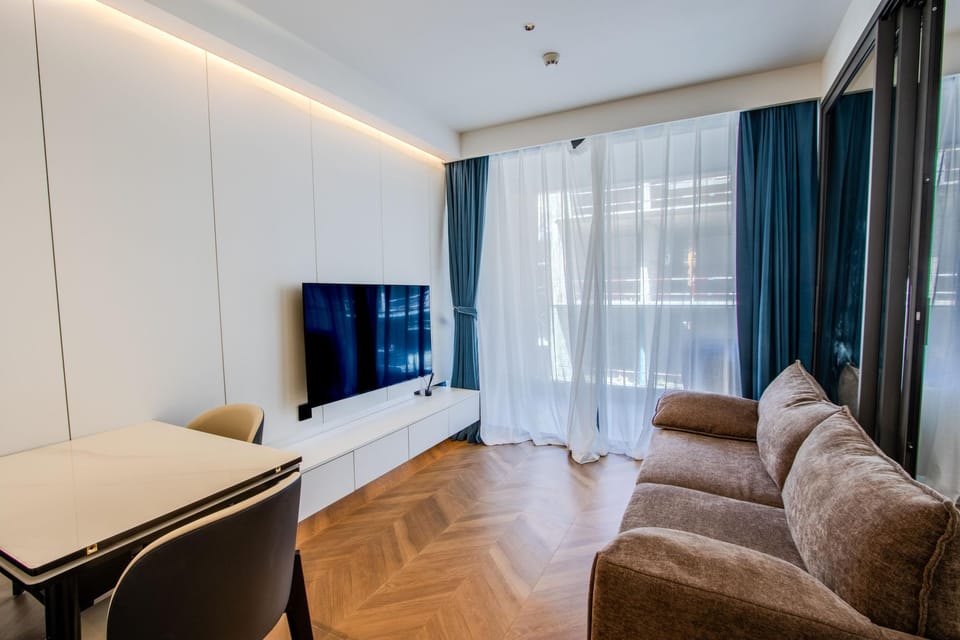 BEACHFRONT 243 One-Bedroom Residence Resort in Choeng Thale