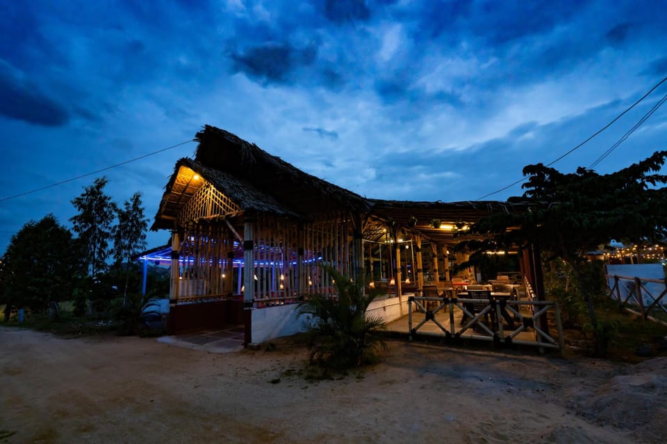 Hampi Natures Cottage Hostel in Karnataka