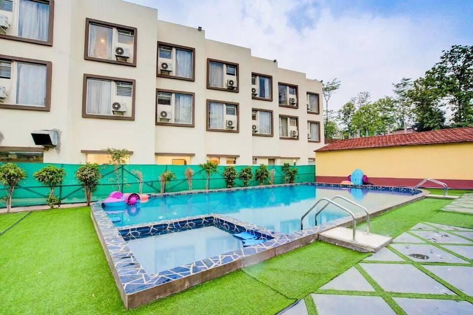 Hotel Saffron Suites Hotel in India