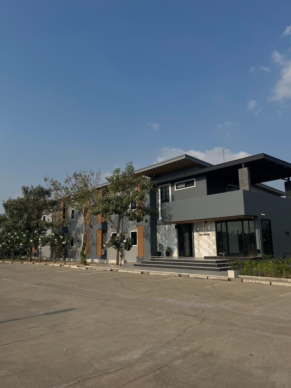 CHILL The River Hotel in Laos