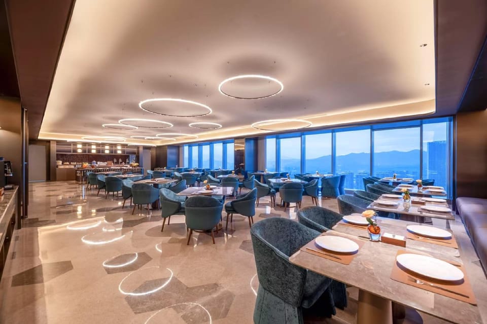 Crystal Orange Hotel · Hangzhou Tonglu Hotel in Hangzhou