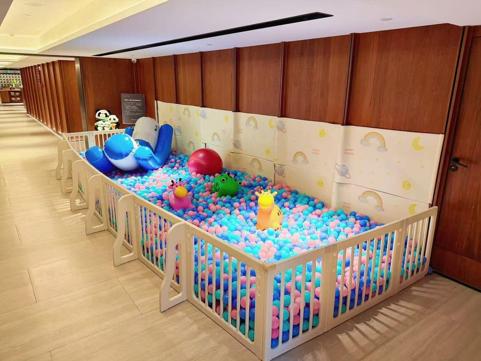 Intercity Hotel Chengdu Taikoo Li Chunxi Road Pedestrian Street Hotel in Chengdu