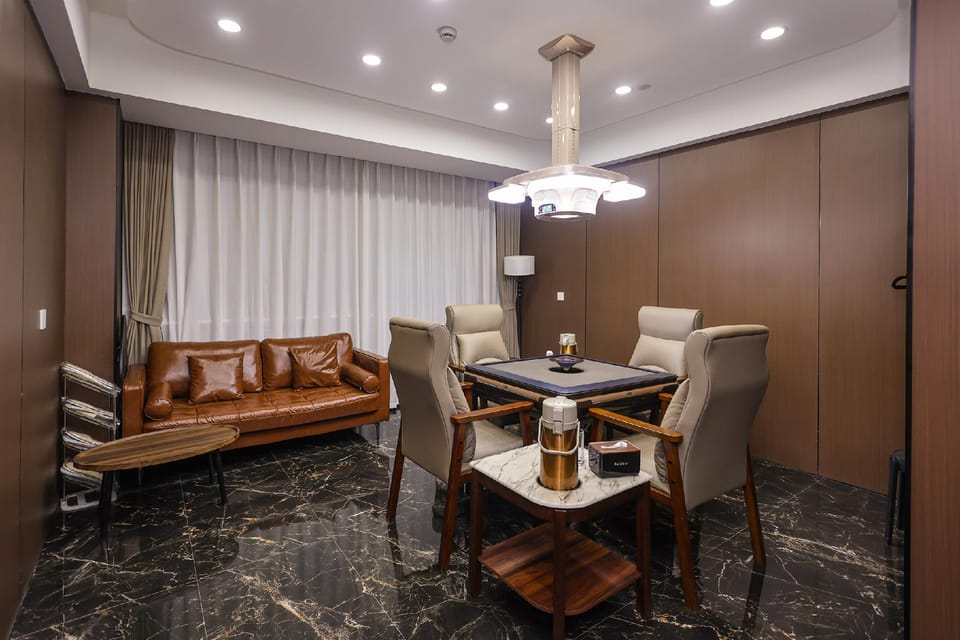 Madison Hotel Hangzhou Qiandao Lake Minghu Hotel in Hangzhou