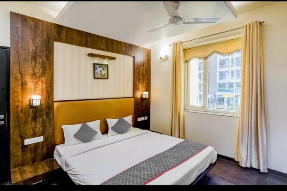 	Hotel MNG The Platinum Hotel in Uttar Pradesh