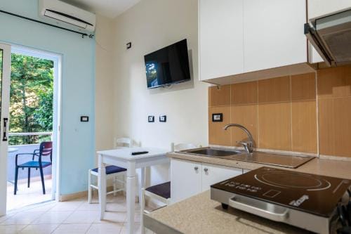 Villa Nomia Hotel in Ksamil