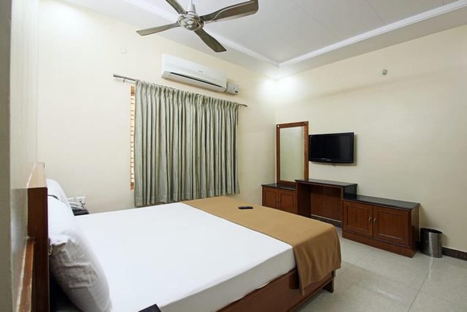 ATHIDHI RESIDENCY Hotel in Tirupati