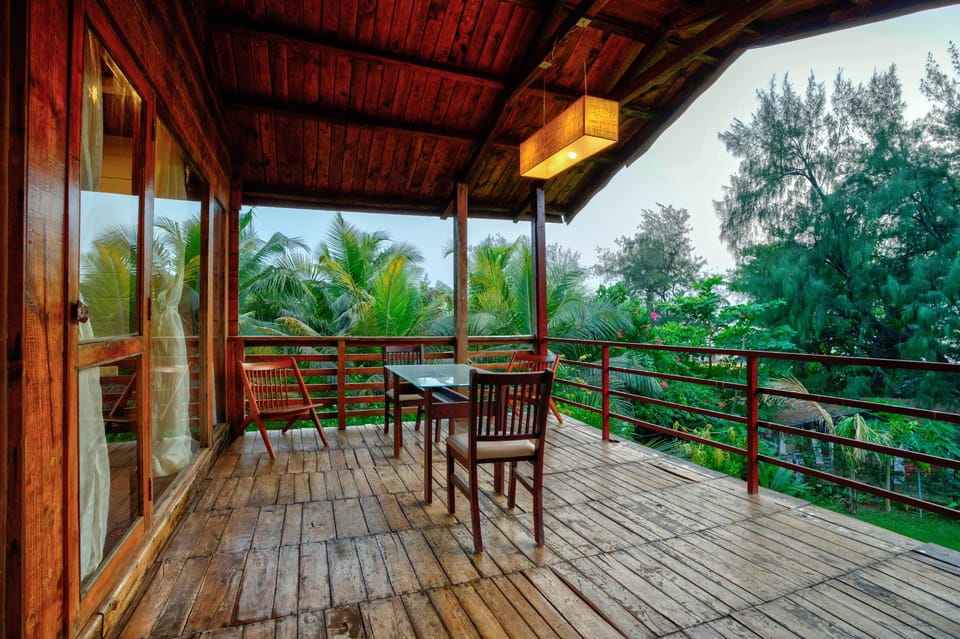 Aqua Marina Beach Resort Resort in Calangute