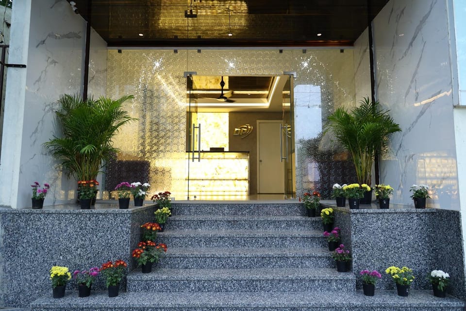 Hotel DP's Crown  Hotel in Bengaluru