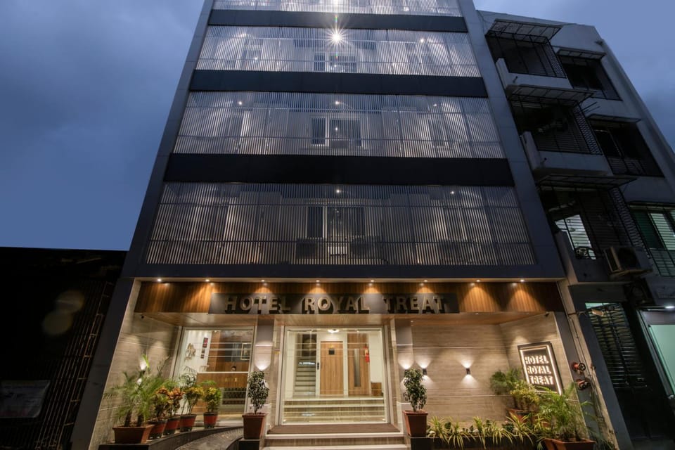 HOTEL ROYAL TREAT Hotel in Gujarat