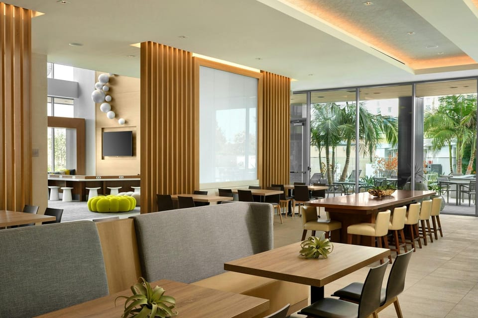 Element by Marriott Anaheim Resort Convention Center Hotel in Anaheim