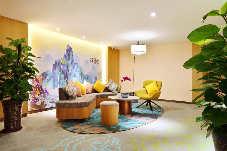 Monkey King Hotel - HuaGuoShan  Hotel in Chengdu