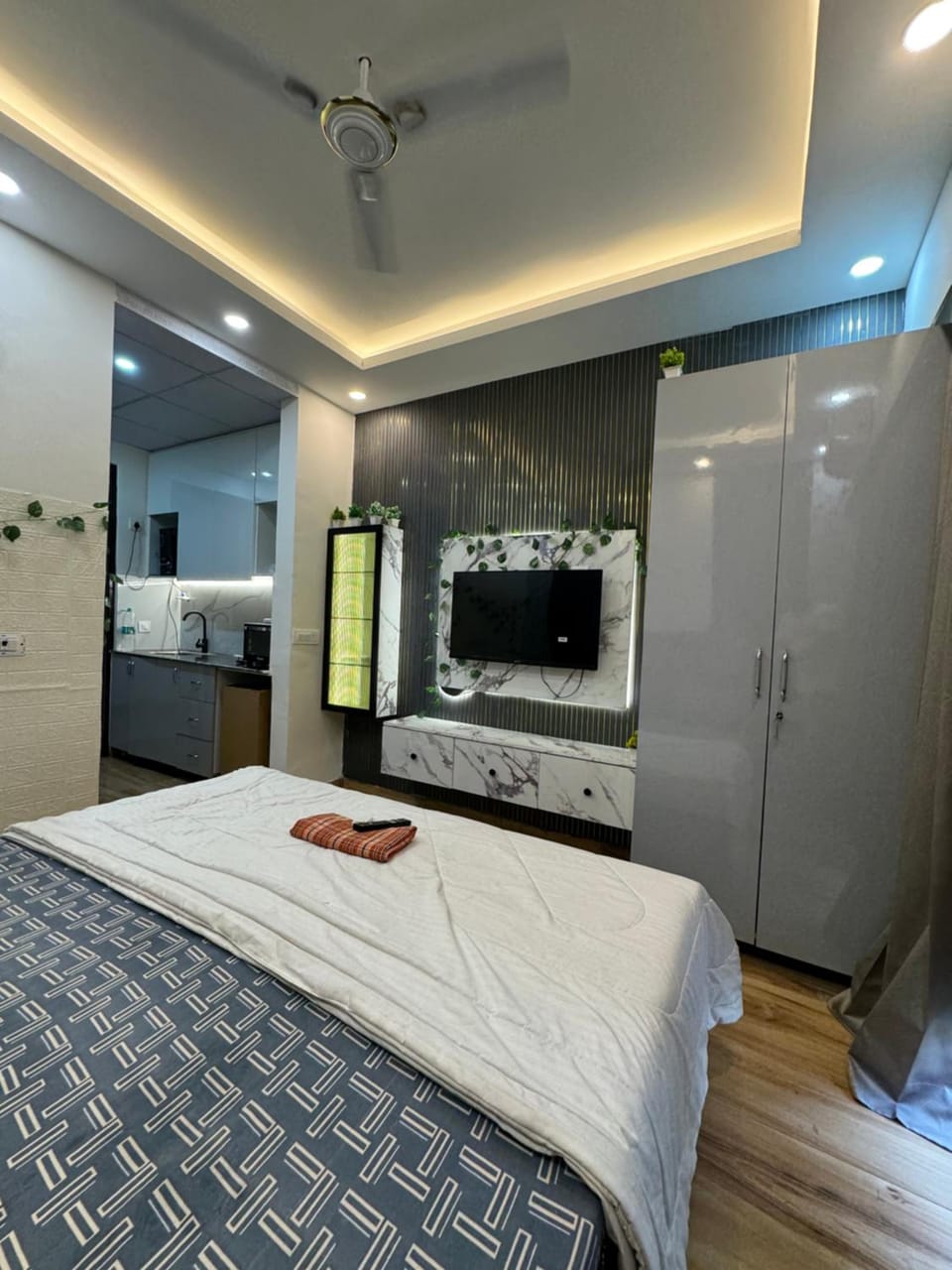 Aroma stays Apartment hotel in Uttar Pradesh