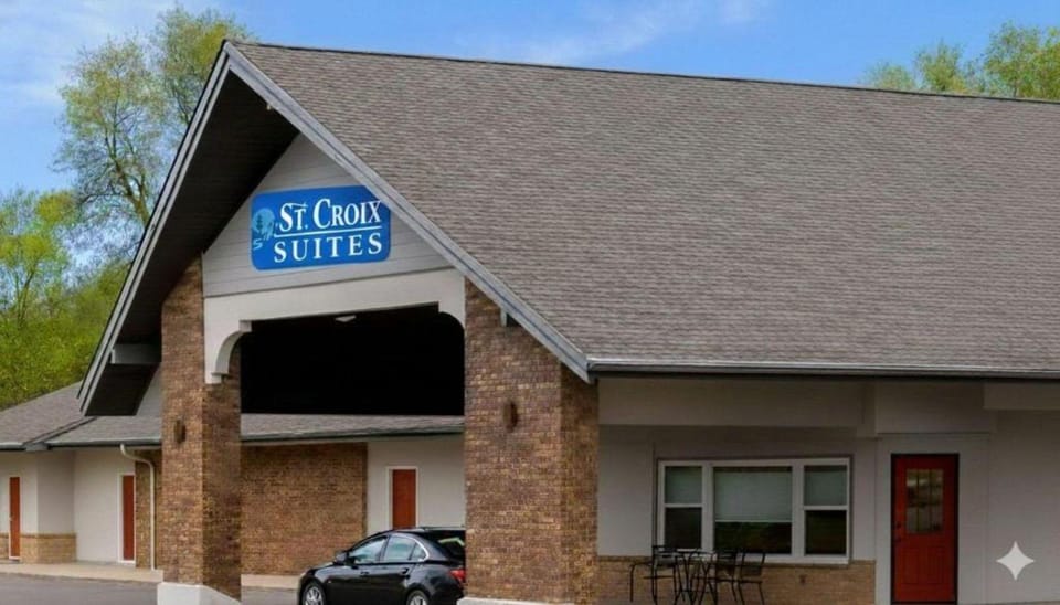St Croix Suites - St Croix Falls Motel in Wisconsin