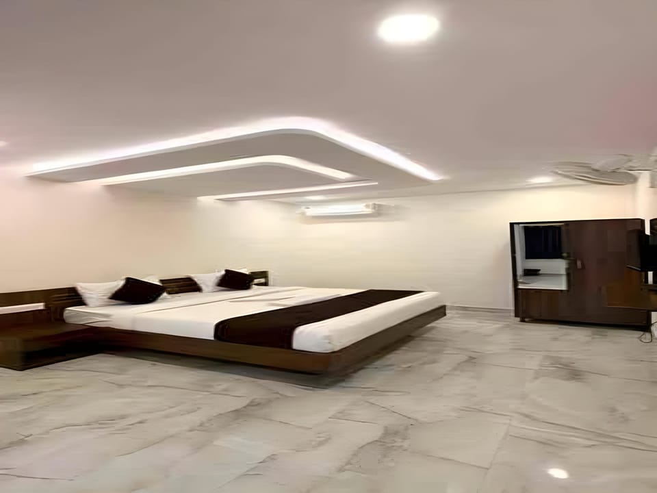 SKB Suites  Hotel in Mysuru