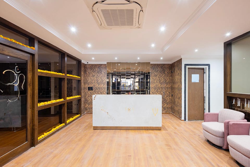 ELYSIUM Premier Suites Hitec City Hotel in Hyderabad